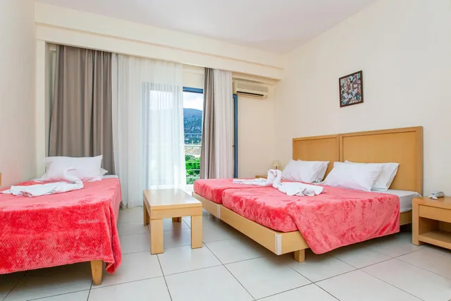 استوديو سوبيريور ثلاثي، Hermes Hotel Malia 6/10