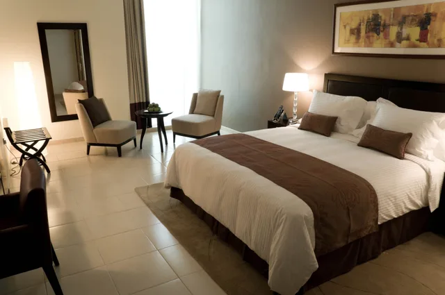 غرفة ديلوكس بسرير كينج لغير المدخنين، Villaggio Hotel and Resort Abu Dhabi 6/10