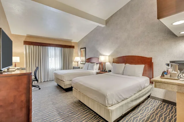 غرفة بسريرين كوين، Radisson Hotel Salt Lake City Airport 8/10