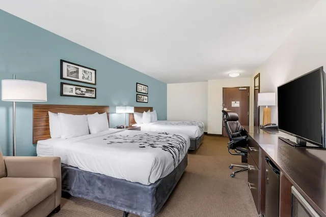 غرفة بسريرين كوين لذوي الإعاقة، Sleep Inn and Suites Ames near ISU Campus 1/4