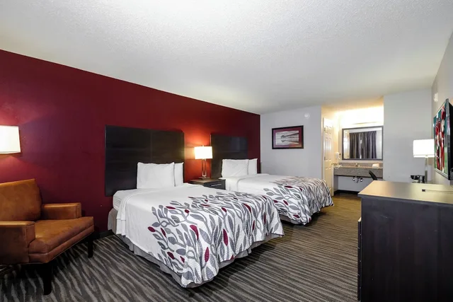 غرفة سوبيريور بسريرين مزدوجين، Red Roof Inn Defuniak Springs 3/6