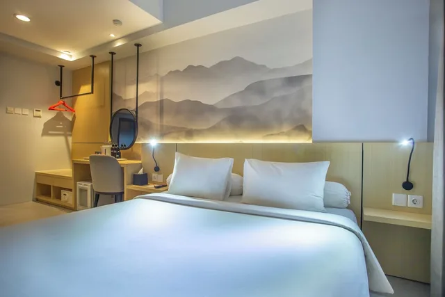 Smart, Economy, Twin Beds، Harris Hotel & Convention Gubeng 2/6