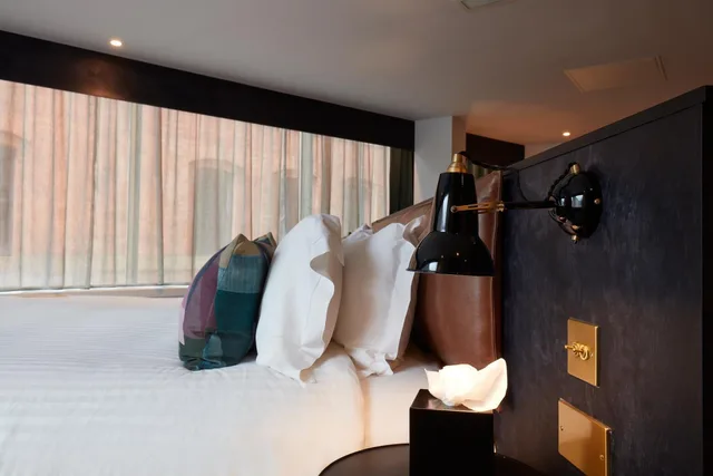 جناح بسرير كينج مع أريكة بحوض استحمام، voco Manchester - City Centre, an IHG Hotel 5/10
