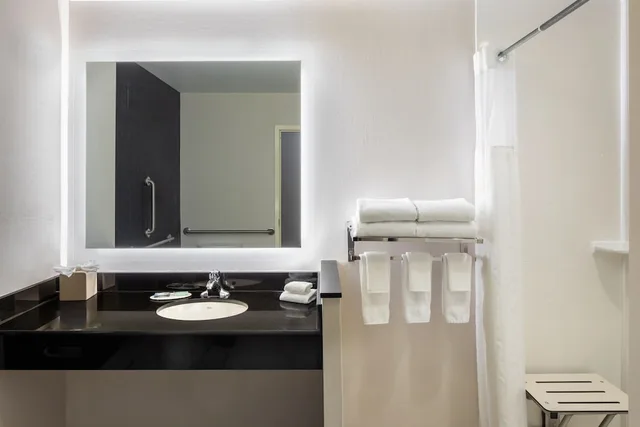 غرفة بسريرين كوين لذوي الإعاقة، Fairfield Inn & Suites by Marriott Columbus Dublin 2/2