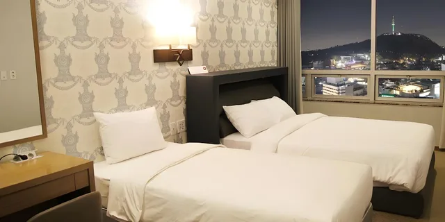 Deluxe, Twin Beds, 1 Double and 1 Single Bed, Mohenic Hotel Seoul Myeongdong 2/3