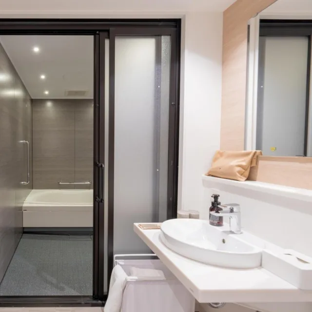 Room, Double Bed, Hotel The Leben Osaka 3/3