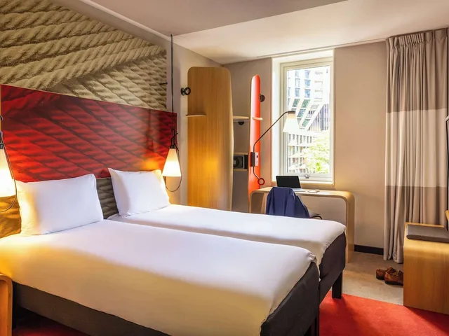 غرفة بسريرين منفصلين، Ibis Rotterdam City Centre 2/10