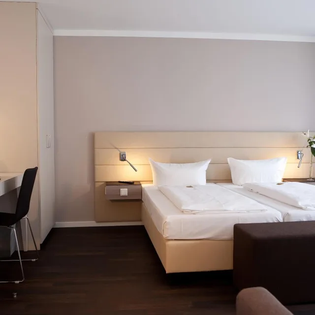 غرفة ثلاثية بسرير فردي، MANHATTAN HOTEL 2/10