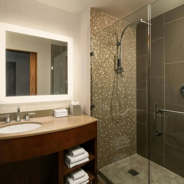 Heavenly, 2 Queen Beds, High Floor، The Westin Nashville 7/10