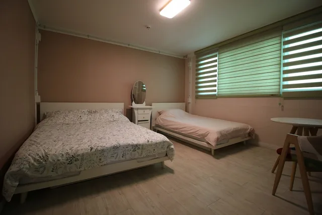 Deluxe, Twin Beds, Bunk Bed, Bunk Guest House - Hostel 1/3