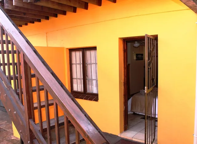 Flintstones Guest House Durban، ديربان 36/52