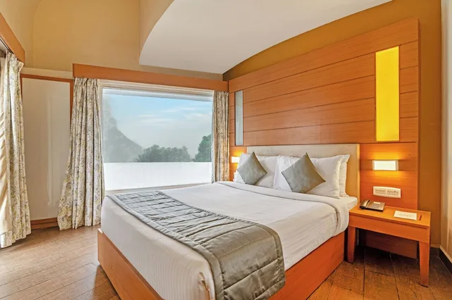 Privilege, Suite, Single Bed, Valley View, Balcony، Sterling Kodai Valley 1/4