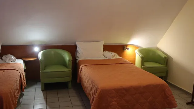 غرفة اقتصادية بسريرين منفصلين، Palitra Family Hotel 1/6