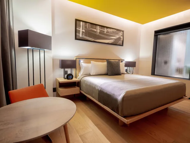 Superior, Deluxe, King Bed, Galeria Plaza San Jeronimo 2/5