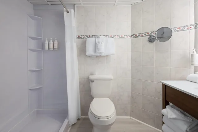 Room, 2 Double Beds, Ocean Front، Howard Johnson Plaza Hotel By Wyndham Ocean City Oceanfront 6/8