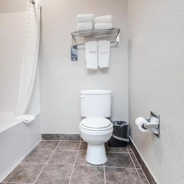 جناح بسرير كينج، Cobblestone Inn and Suites Maryville 7/10