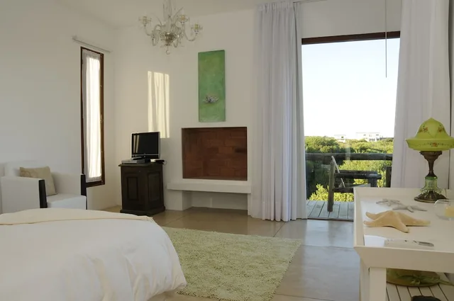 غرفة سوبيريور بسريرين منفصلين بإطلالة على البحر، Casa Suaya Hotel Boutique 2/3