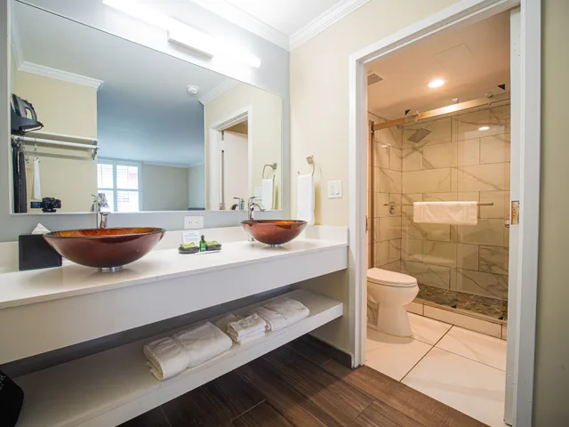 غرفة قياسية بسرير كينج، Equus Inn Ocala 7/8