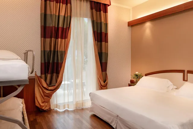 غرفة رباعية بشرفة، Hotel Polo 3/3
