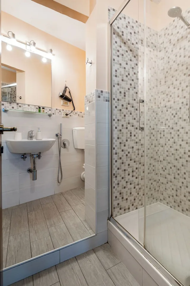غرفة ثلاثية بسرير مزدوج وسرير فردي، Guest House Bel Duomo 9/10