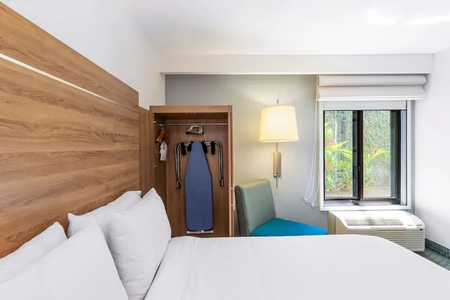 غرفة قياسية بسرير كينج، Holiday Inn Express San Jose Costa Rica Airport 8/10