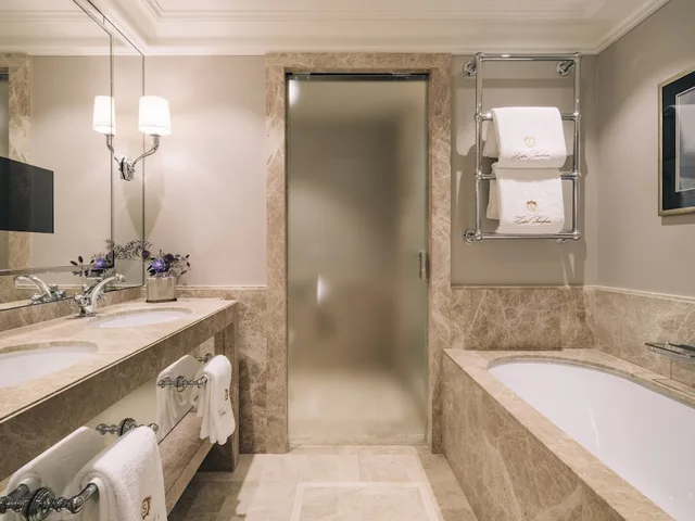 جناح سيغنتشر بسرير مزدوج بشرفة، Hotel Sacher Salzburg 2/4
