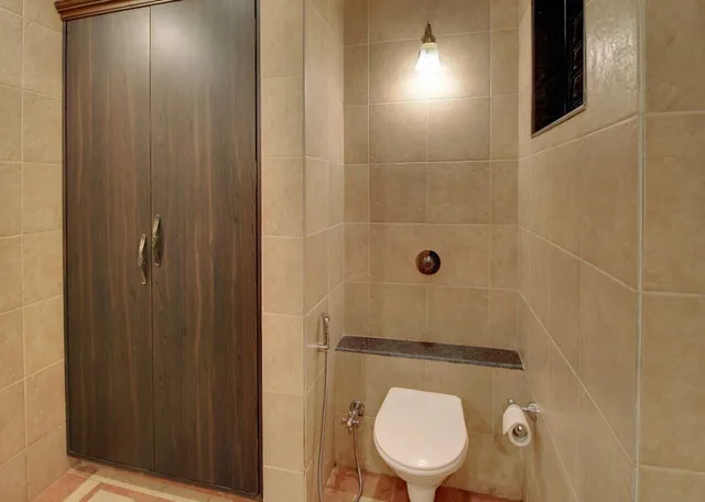 Majesty, Double Bed, Sofa، Rahi Forest View 3/3