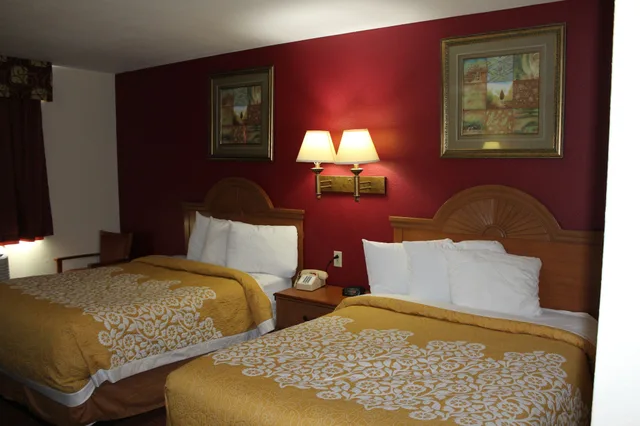 Room, 2 Double Beds, Pet Friendly, Accessible, Baymont by Wyndham Perrysburg/Toledo 4/9