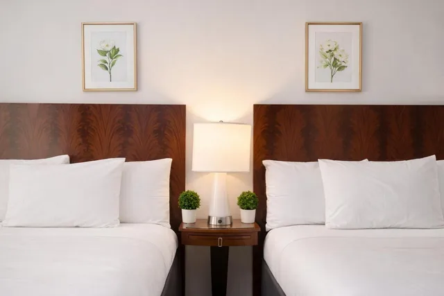 غرفة قياسية بسرير مزدوج، Tilden Hotel 2/4