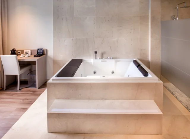 جناح بريميوم، Oporto Airport Business Hotel 2/3
