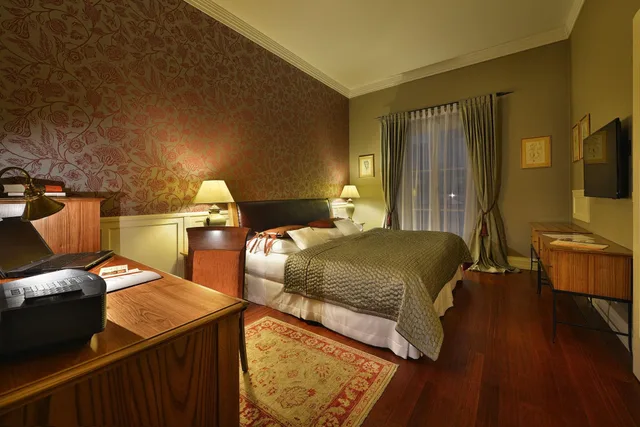 جناح فاخر بسرير مزدوج، Marrol S Hotel 1/2
