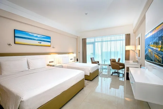 غرفة بريميير ثلاثية بسرير كينج وسرير فردي، Marino Beach Colombo 1/3