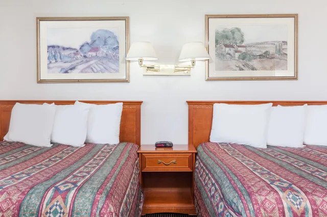 غرفة بسريرين كوين للمدخنين، Tel Star Motel 3/3