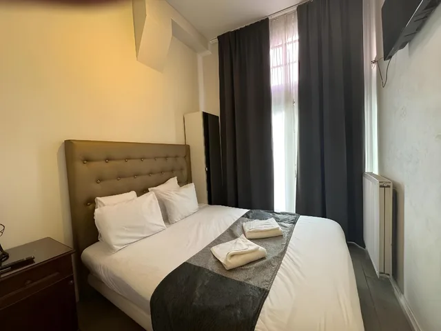 غرفة بسريرين مزدوجين بشرفة، Boutique Hotel La Belle Vue 1/1
