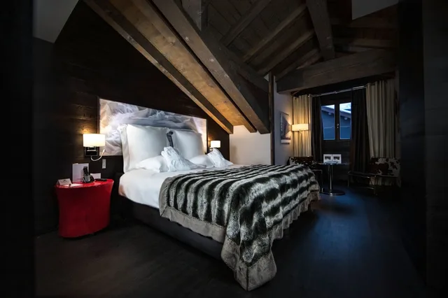 غرفة كلاسيكية بسرير كينج، Avenue Lodge Hotel 2/3