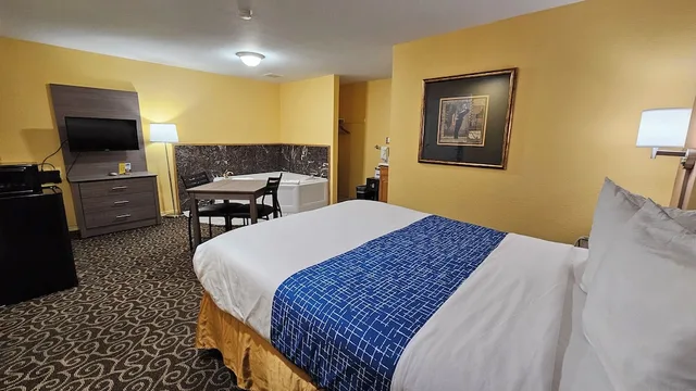 جناح استوديو بسرير كوين، Travelodge by Wyndham Wenatchee 2/10