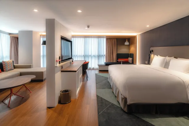 Standard, King Bed, Extra Floor Space، Holiday Inn Express Dongli 1/2