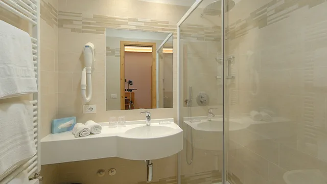 غرفة عائلية بسرير مزدوج وسرير بطابقين، Ristorante Federia Hotel 4/4