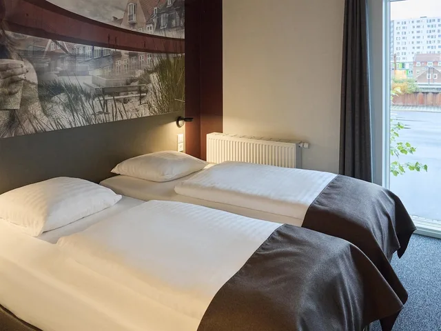 غرفة قياسية بسريرين منفصلين، B&B HOTEL Vejle 3/6