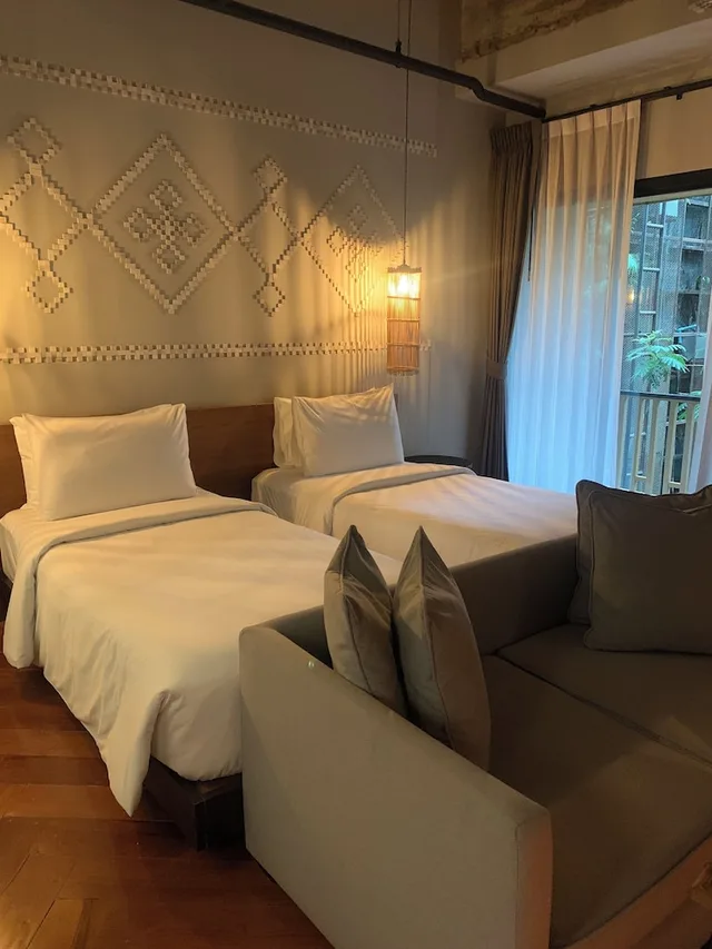غرفة غراند ديلوكس بسريرين منفصلين بإطلالة على الحديقة، 515 VICTORY Hotel 1/2