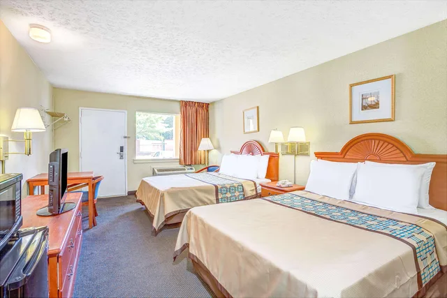 غرفة قياسية بسرير مزدوج، Days Inn by Wyndham Chesapeake 2/2