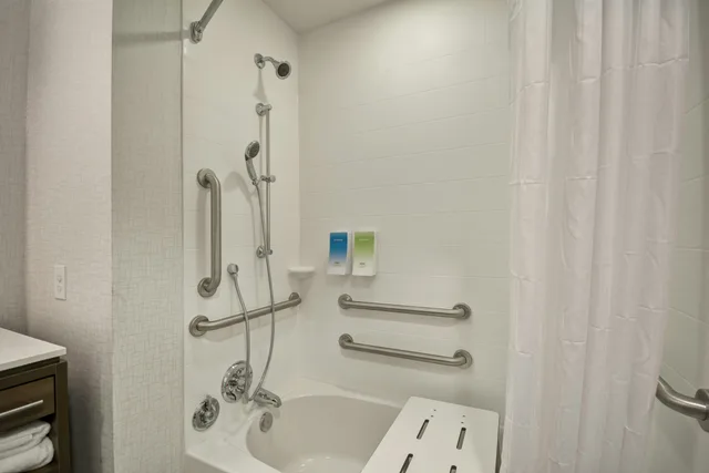 استوديو بسرير كينج لذوي الإعاقة، Home2 Suites By Hilton Cincinnati Blue Ash Oh 1/2