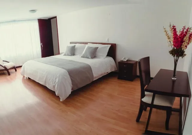 Room, Queen Bed, Nogal Suite Hotel Pasto 9/10
