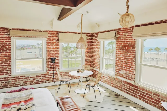 Bungalow, King Bed, Ocean Front, Venice V Hotel 6/9