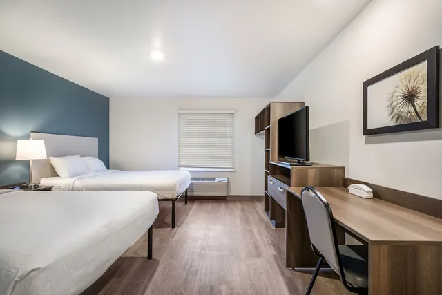 غرفة قياسية بسريرين كوين، WoodSpring Suites Libertyville - Chicago 5/10