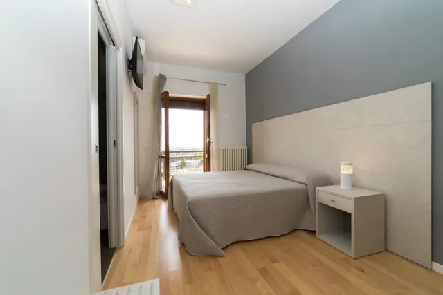 غرفة عائلية بسرير مزدوج بإطلالة على الحديقة، B&B 1951 1/5