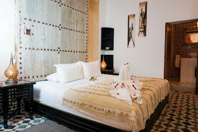 Senior, Suite, Queen and Twin Beds، Riad Nora 2/4