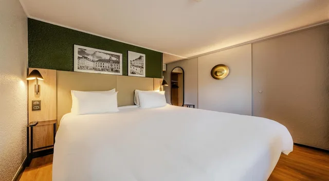 غرفة قياسية بسرير كوين، CAMPANILE PARIS SUD - PORTE D'ORLEANS ARCUEIL 8/10
