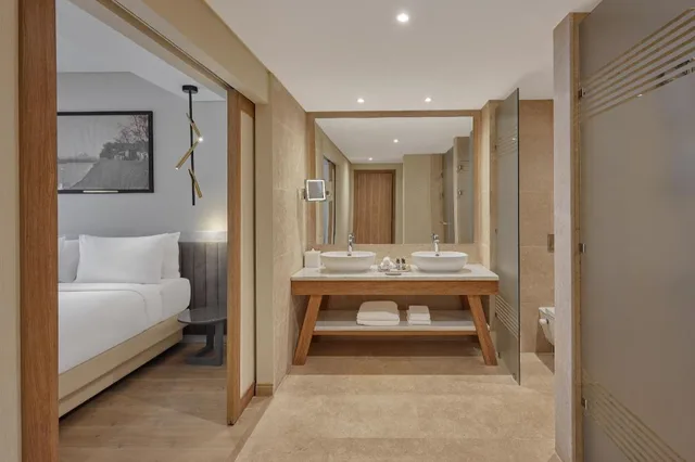 جناح ملكي بسرير كينج، Hyatt Regency Cairo West 2/3