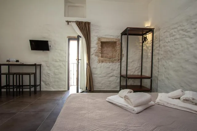 غرفة قياسية بسرير مزدوج، GH Dimora Sant'Anna 3/9
